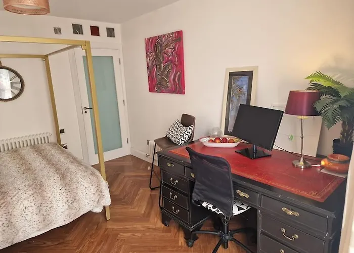 Trinity 2 Bed With Mezzanine * Dublin