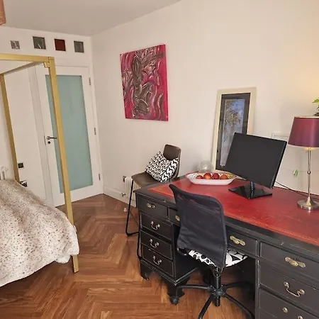 Trinity 2 Bed With Mezzanine * Dublin